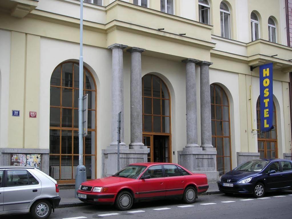 פראג Ats Hostel Jednota מראה חיצוני תמונה